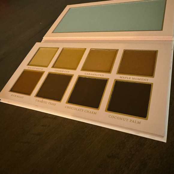 P. Louise Cream Bronzer Palette - Picture 7 of 10